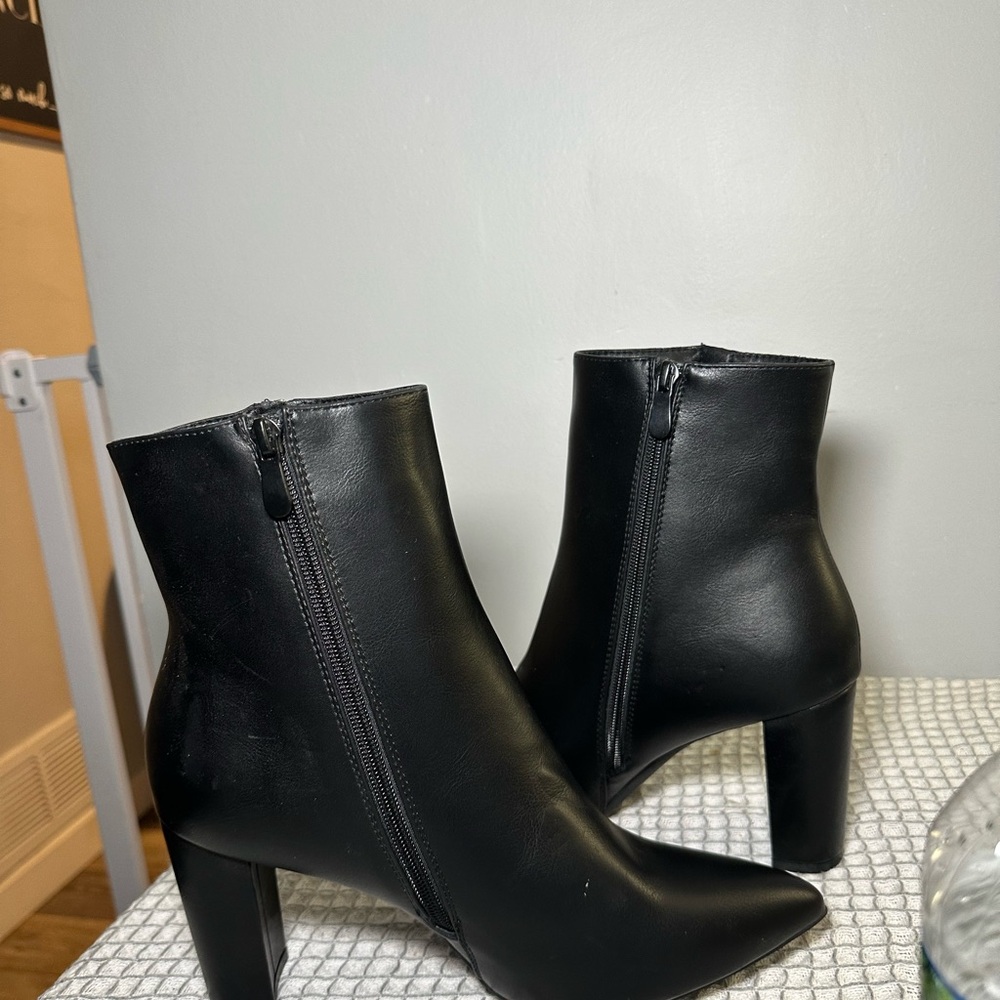 Black Ankle Boots with Zipper - Picture 4 of 5